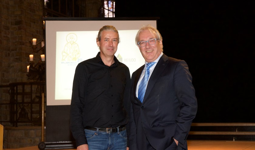 Drs. René de Kam en burgemeester Hans Romeyn in de Cultuurkoepel bij aanvang van de eerste jaarlijkse Landgoed Willibrordus Lezing