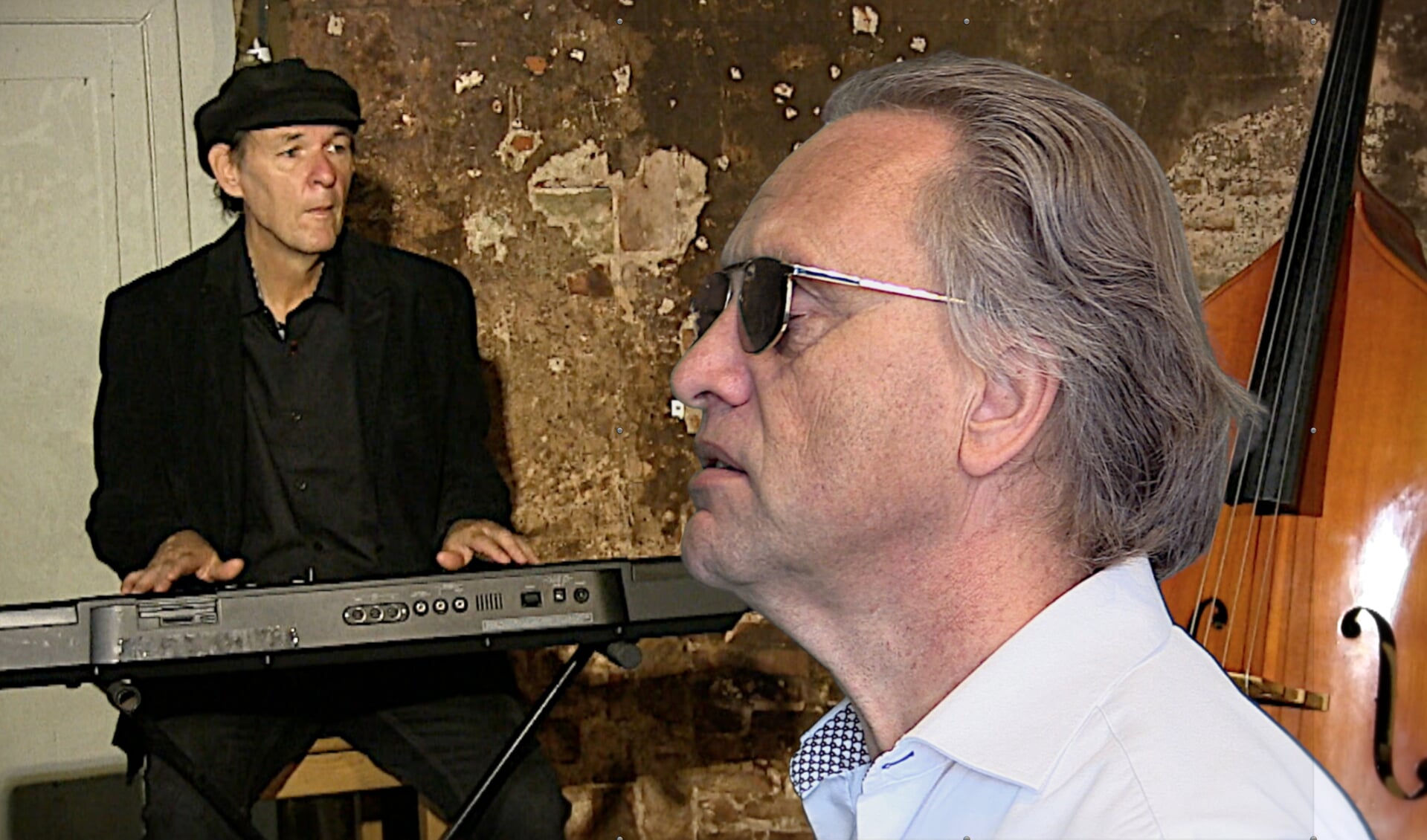 Ron Dorpsstraat en Gert-Paul van der Horst tijdens een optreden in Museum Hoeve Overslot.