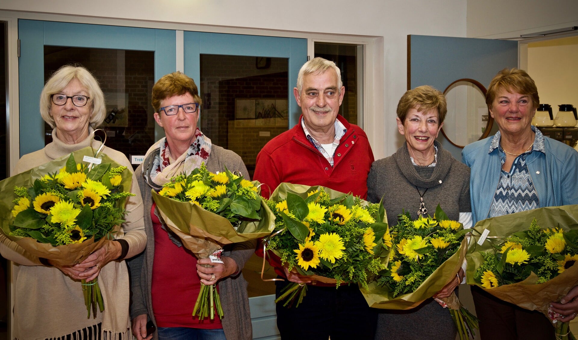 V.l.n.r.: Marijke Spronk, Irene ten Bosch, Han Wolven, Thea Wolven, Rietje van Walree. Niet op de foto wegens ziekte Gre Tiggers
Foto: Stip Fotografie