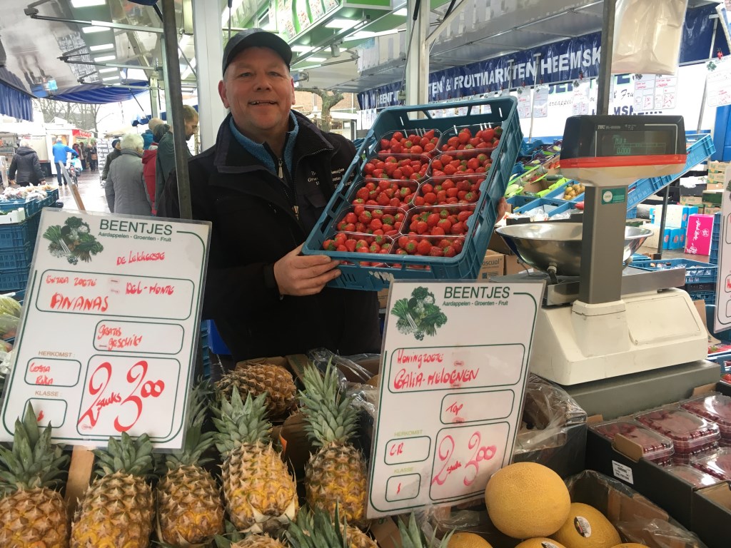 Bij John Beentjes groente en fruit Heemskerk sprak ik met John beentjes: "Voor het lekkerste groente en fruit ben je bij John Beentjes het beste uit."