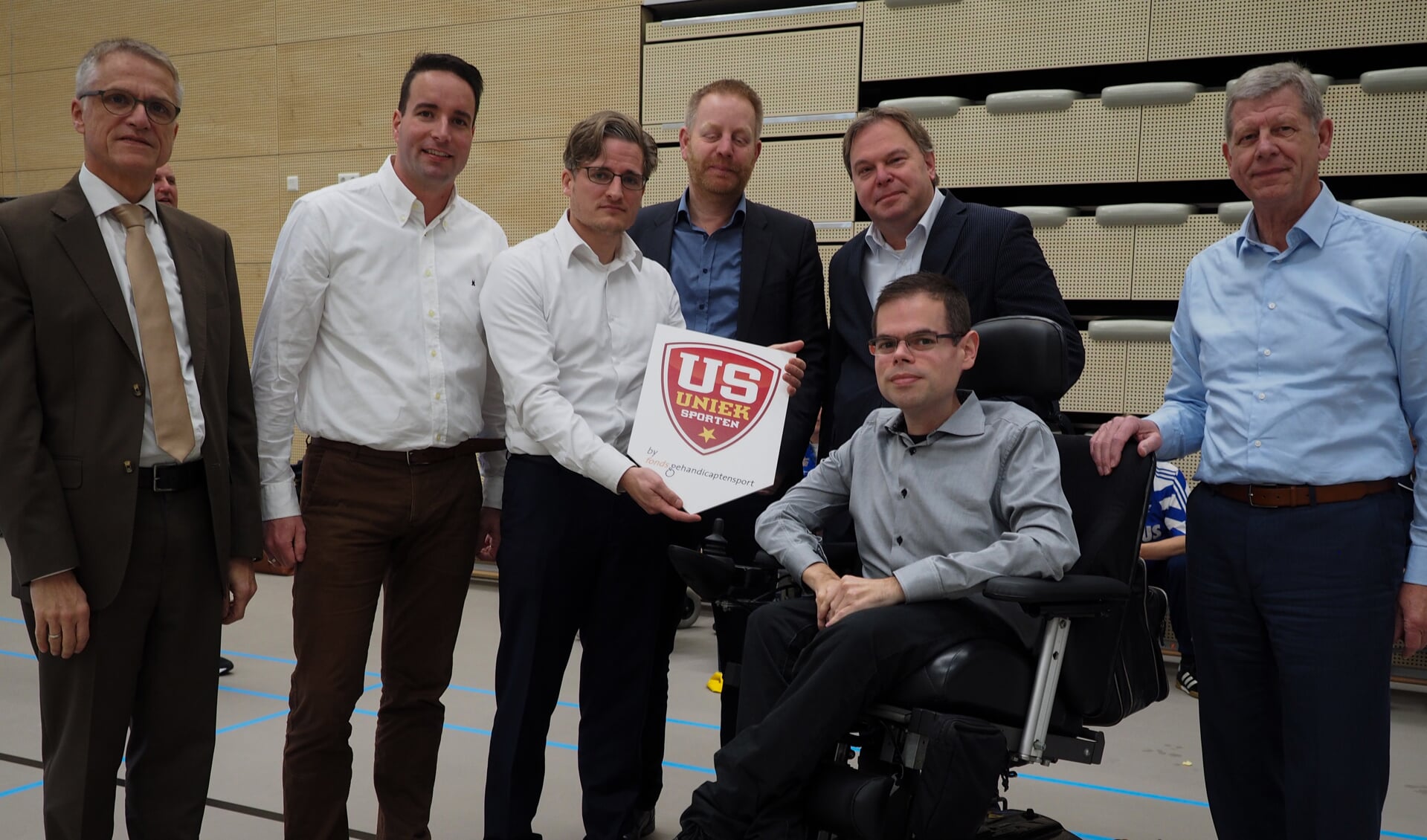 Wethouders Regio Alkmaar, waaronder Rob Opdam uit Heiloo, zijn trots aanwezig bij de lancering van het (landelijke) platform Uniek Sporten
