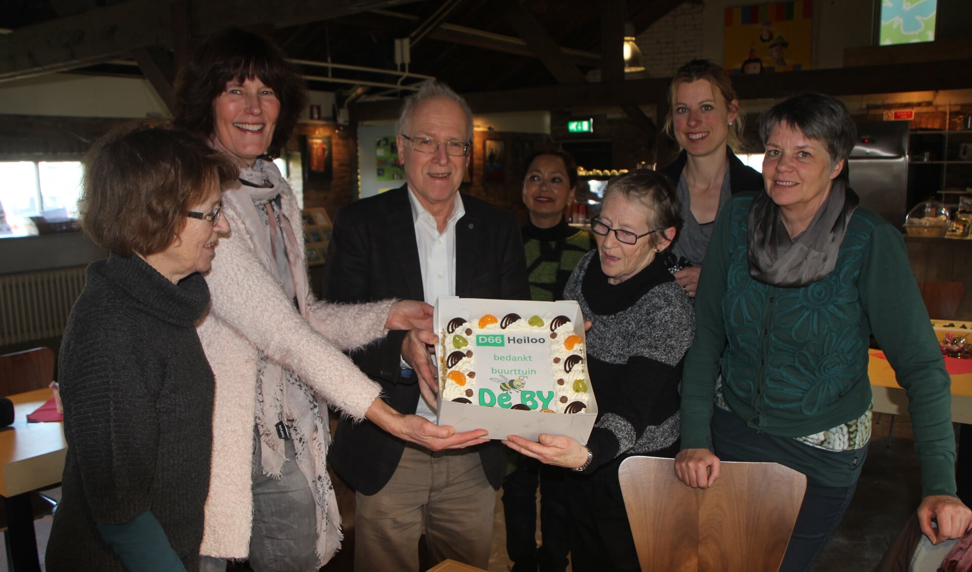 Marjo Olbers, Dorien Reiche, Hans van Halem, Neela Müller, Gré Kuiper, Inge van Velzen, Mercedes Docter.