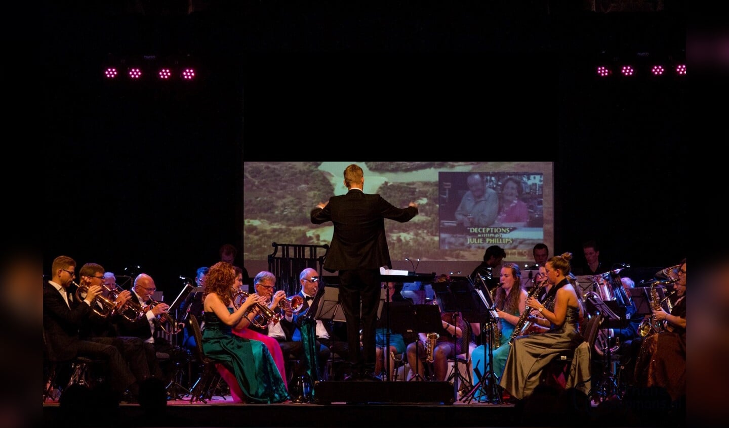Muziekvereniging Lamoraal van Egmont.