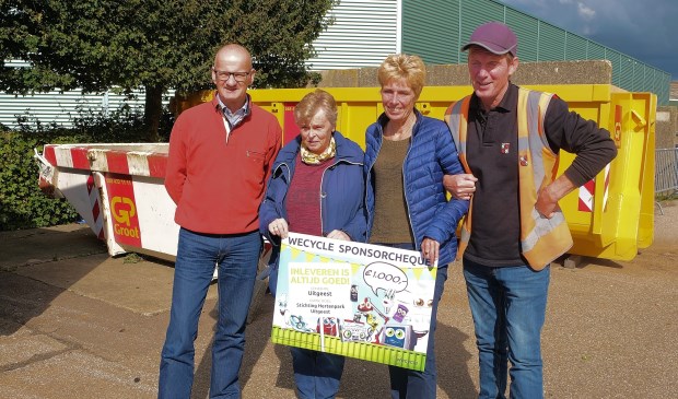 van links naar rechts Kees Kaandorp, Thea Kater, Jeanet Bleker en Richard Dekker