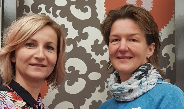 Initiatiefnemers van de Gezonde Route Akersloot: links Carola Sander  en rechts Anita Veldt 