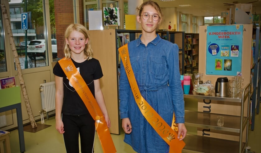 Kinderdirecteur 2018-2019 Lotta Sengers (l) en jeugddirecteur 2019-2020 Denise Otto (r).