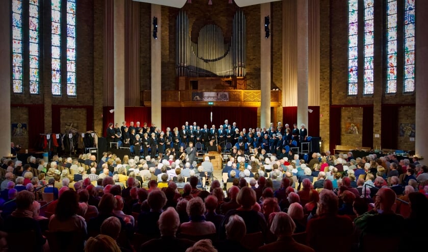 Veel aanwezigen In de Cultuurkoepel tijdens de uitvoering 'Groeten uit Wenen!'