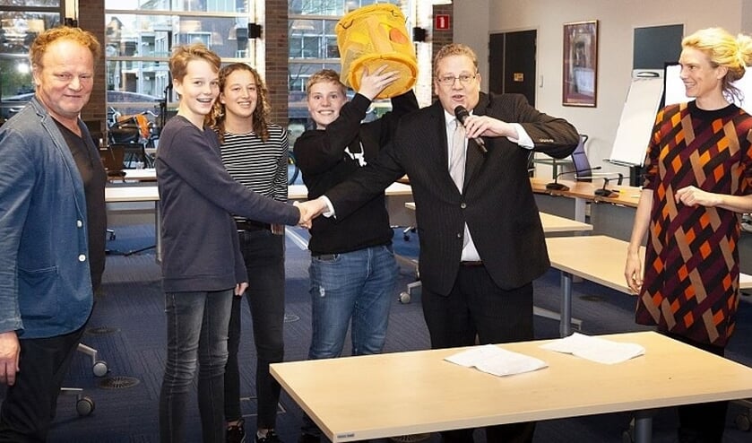 Amber, Matt en Thom bedachten een goed product gemaakt van grofvuil.