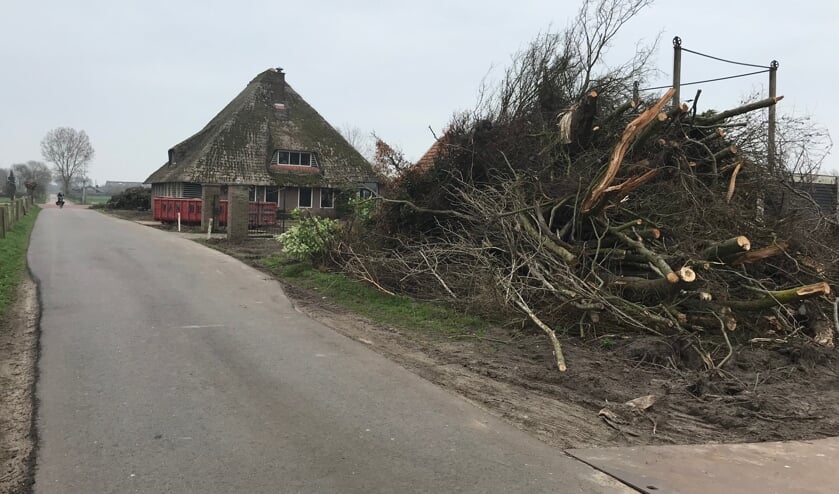 De stolpboerderij aan de Lagelaan zal nu snel verdwenen zijn.