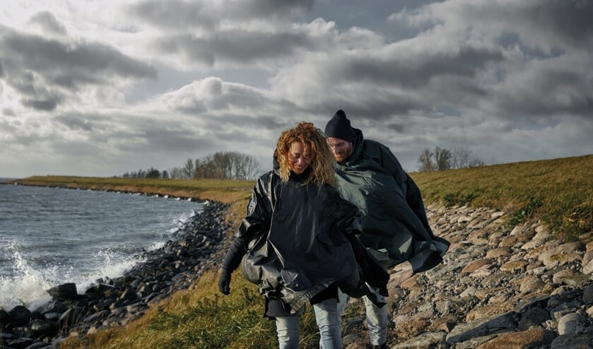 Hoe groter de storm, hoe harder de golven tegen onze dijken klotsen. De waterschappen beschermen het land tegen het water. En hoe ze dat doen, daar heb jij invloed op.