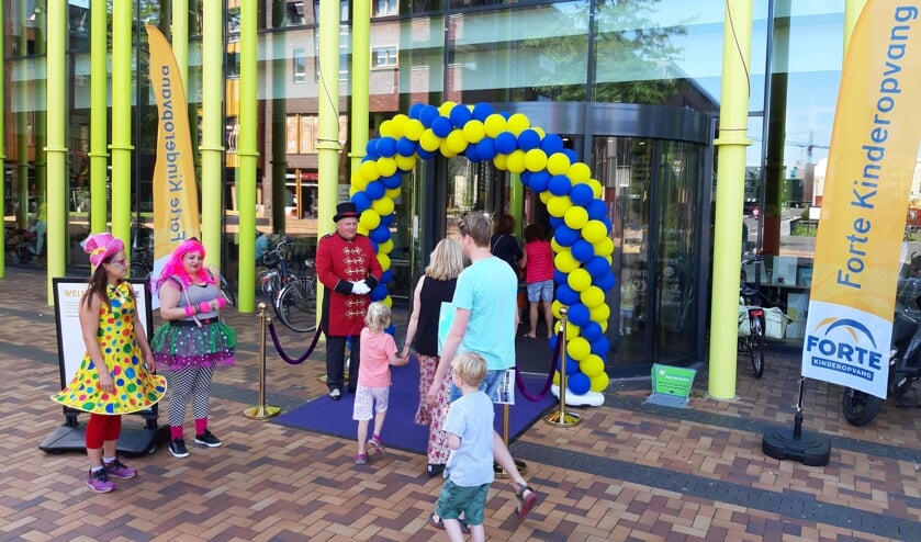 Samen met de Forte kinderen en ouders vierde de kinderopvangorganisatie haar 50-jarig jubileum.