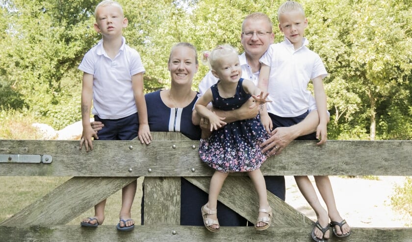 Persfoto Nina met haar gezin
