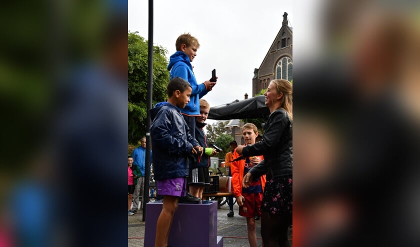 De prijswinnaars van de jongens t/m 8 jaar: Viggo, Noa en Collin.