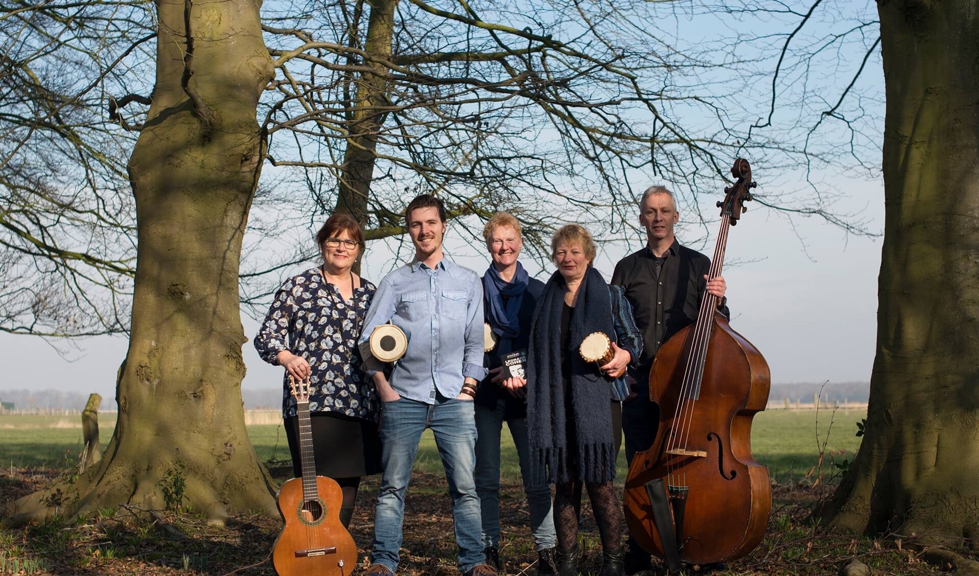 Homeward Dove speelt het oeuvre van Leonard Cohen.