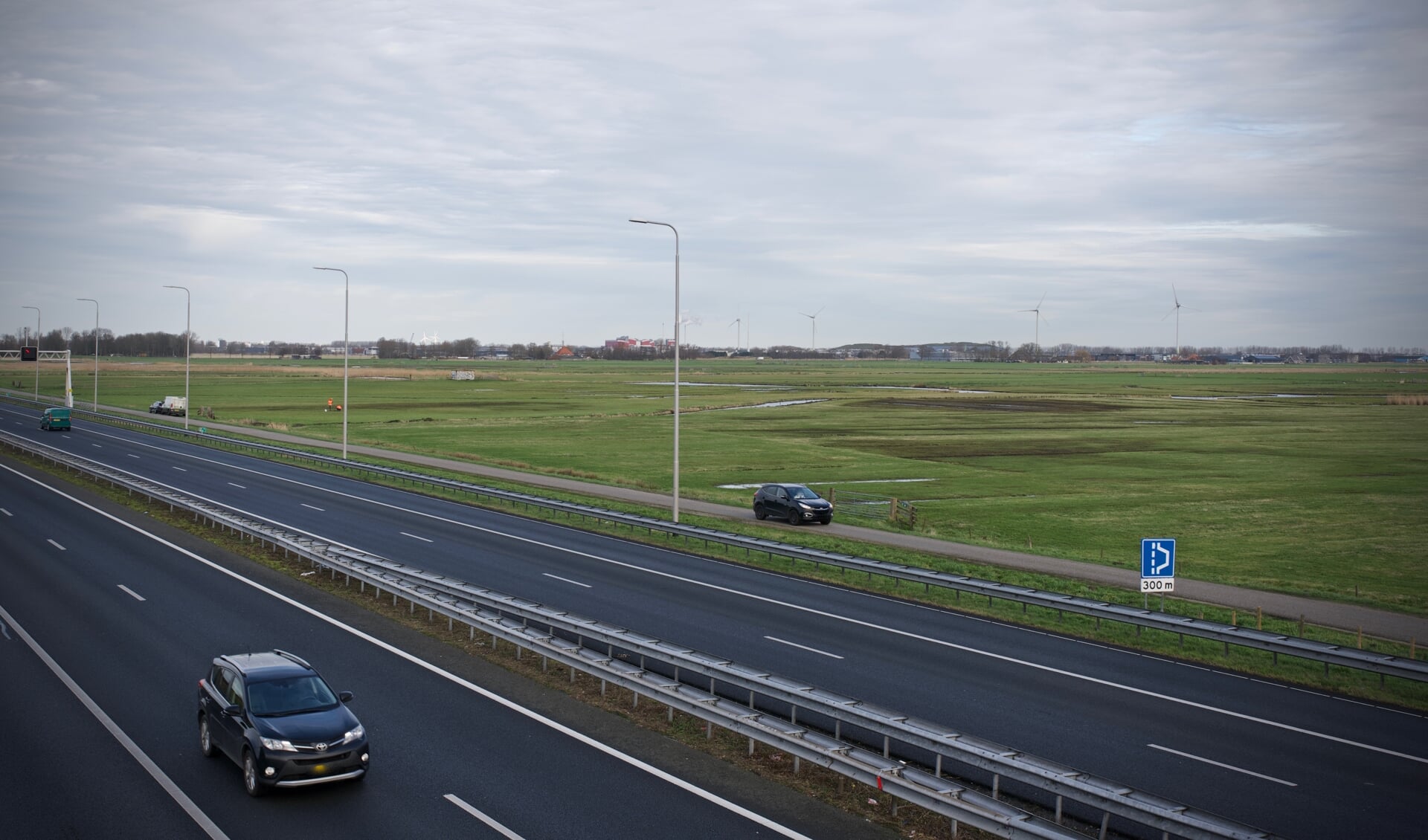 De aangekochte percelen liggen tussen de Lagelaan en de Kanaalweg aan de oostkant van de A9.