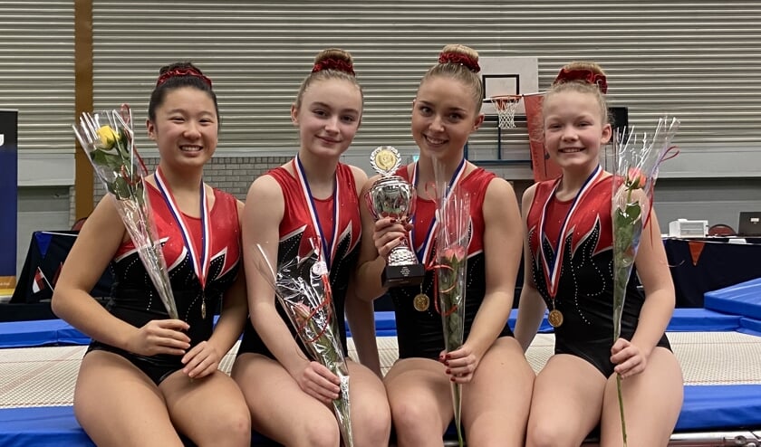 Het team van Sheila, Elise, Brechtje en Sjoerdje werd Nederlands Kampioen.