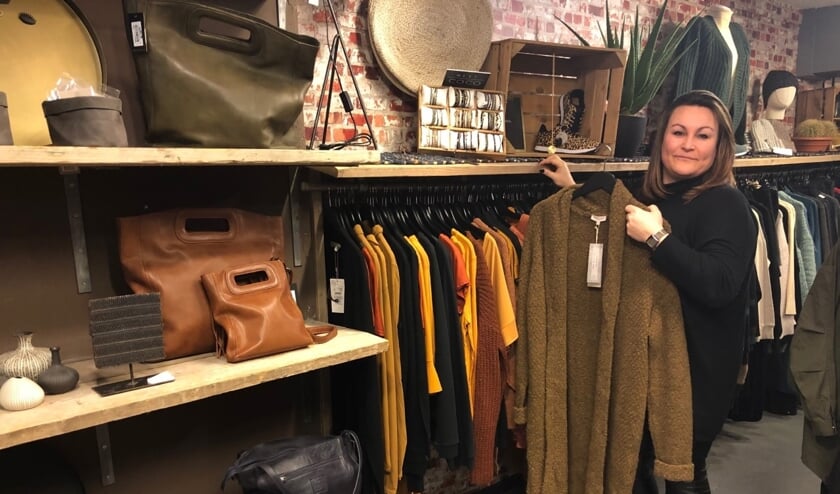 Met de kleding, accessoires of een kado van Kado&Zo steel je de show.