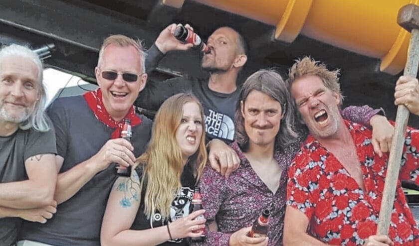 The Buk Danny Boogie Band speelt zaterdag het dak eraf bij La Strada.