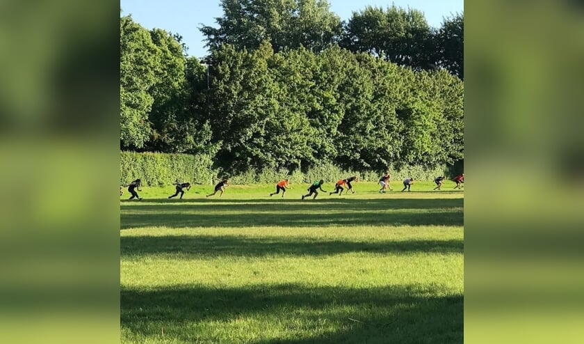 Een zomertraining op gepaste afstand.