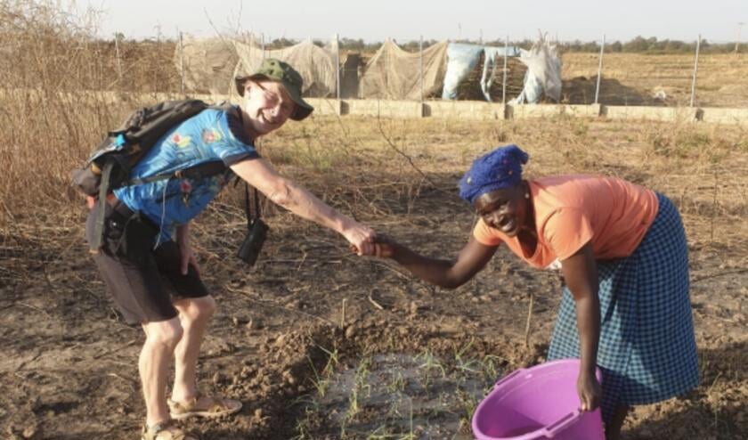 Kringloopwinkel Keer op Keer steunt gemeenschapstuin in Gambia.