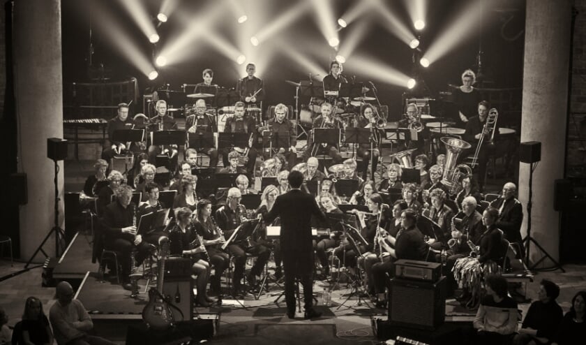 <p>Samen met de Ashton Brothers verzorgde Caecilia drie keer een spectaculair concert in een uitverkochte Cultuurkoepel. </p>