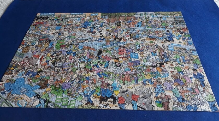 <p>Vorig jaar maakten deelnemers een puzzel van Jan van Haasteren</p>