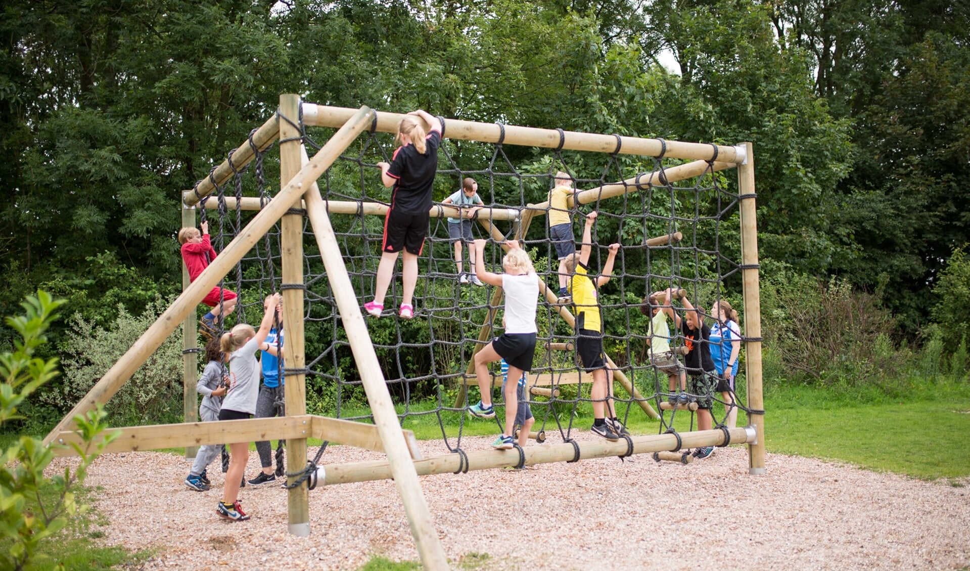 Fijn voor kinderen als ze even lekker uit kunnen razen tijdens de Sport & Spel activiteiten op het Outdoorpark.