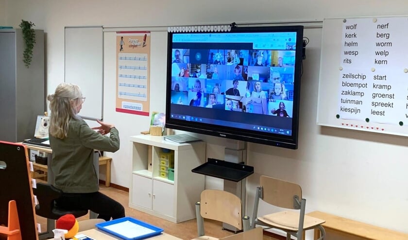 <p>Live online lessen op basisschool Kornak in Uitgeest.</p>