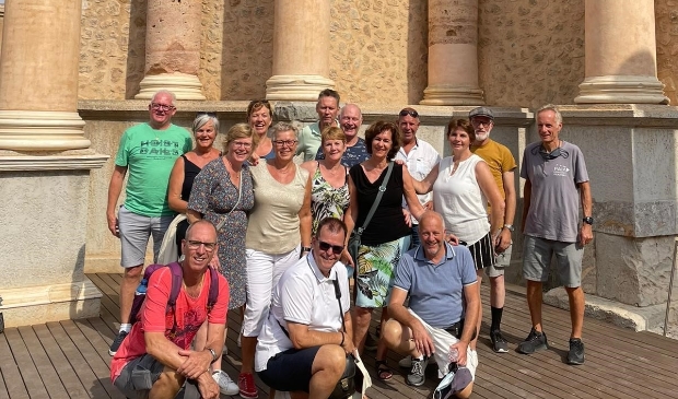 <p>De oud-klasgenoten hebben zich prima vermaakt in Alicante.</p>