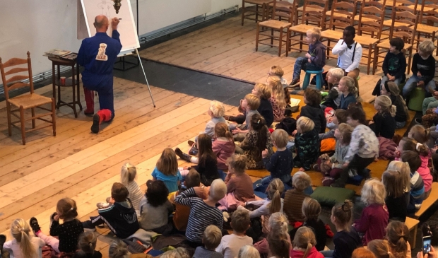 Allerkleinsten vieren Kinderboekenweek in de Witte Kerk