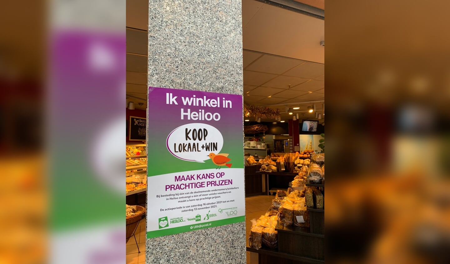Poster 'Ik winkel in Heiloo' bij Bakkerij Hoetjes