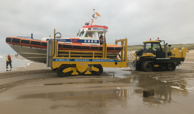 <p>De nieuwe bootwagen van KNRM.</p>