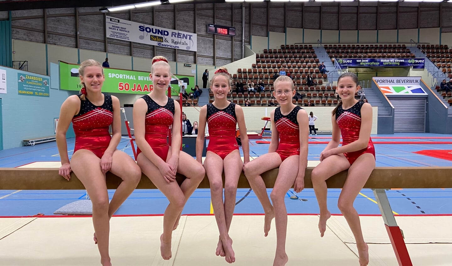 Foto: v.l.n.r.: Jaline, Ellemieke, Sam, Alissa en Danja