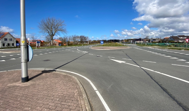 <p>De omstreden kruising in Egmond-Binnen. Foto: Joost Jaspars</p>