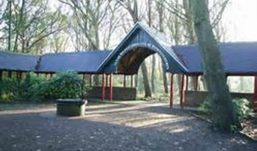 <p>De Bauers bezoeken voor Bestemming onbekend Het Onze Lieve Vrouw ter Nood in Heiloo.</p>