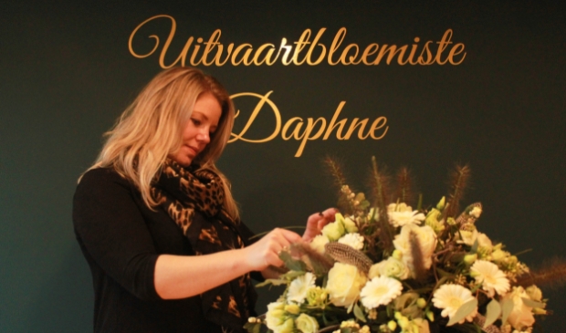 Daphne in haar atelier.