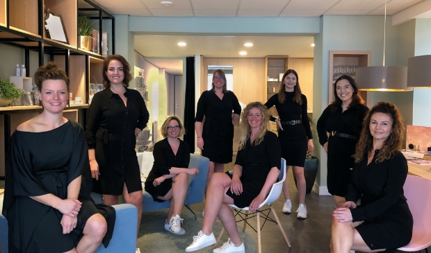 Het team van Salon 81.