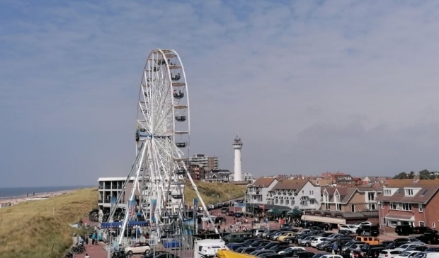 <p>Prachtig ver kijken vanuit Egmonds reuzenrad! (Foto: Sjef Kenniphaas)<br><br></p>
