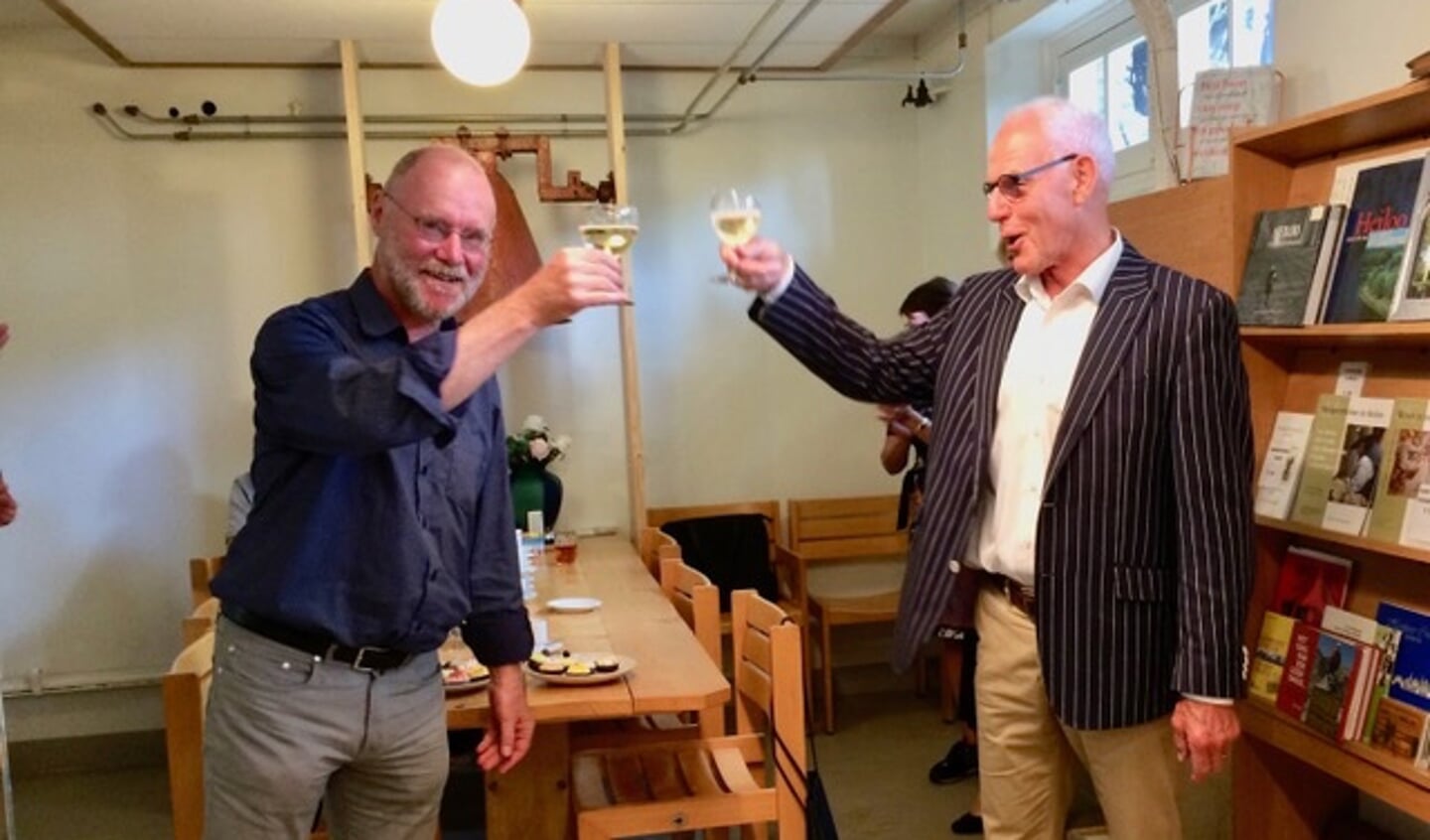 Herman Kaptein en Paul Morsch klinken alcoholvrij en op afstand.