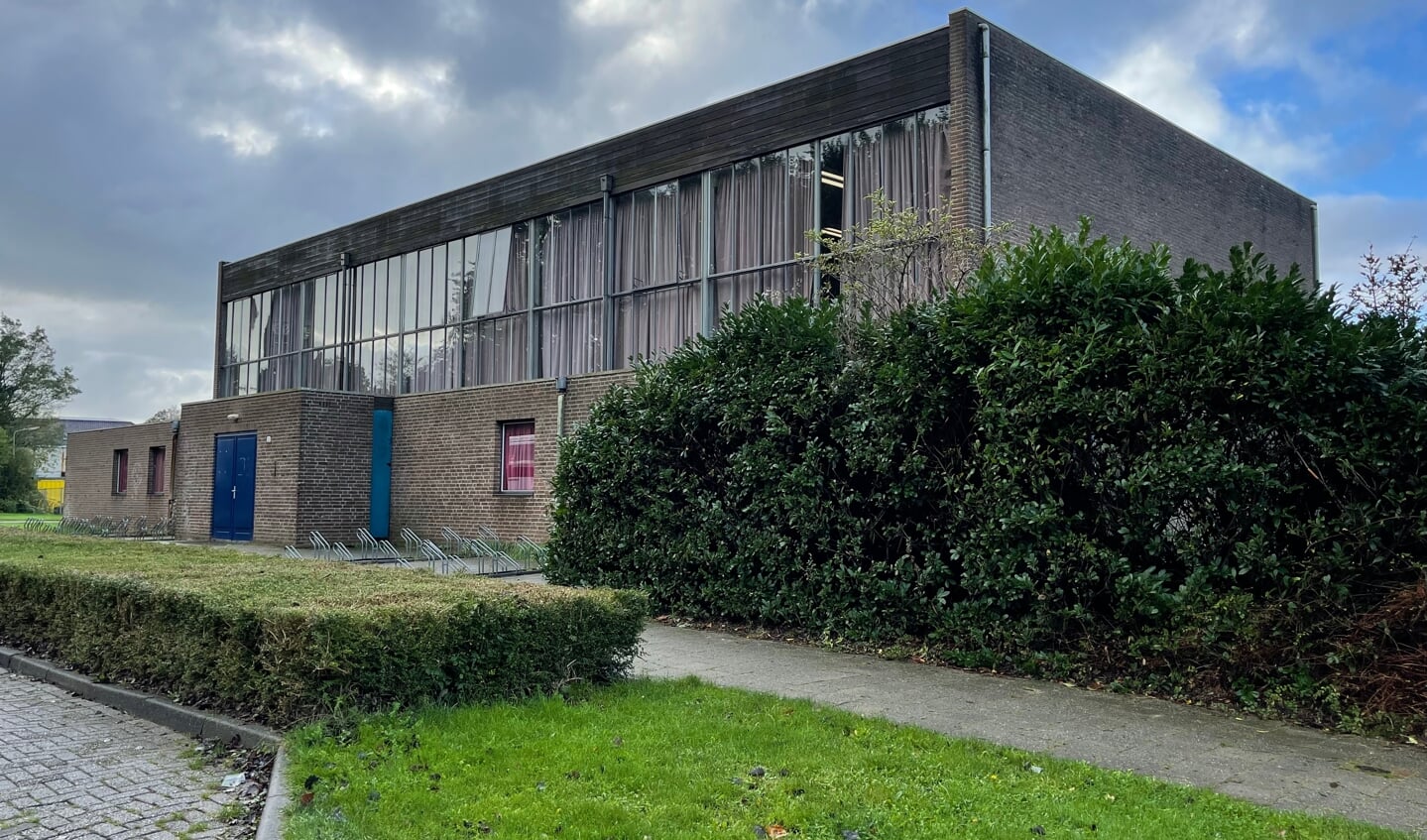 Onder andere sportzaal De Meet zal plaatsmaken voor woningbouw.