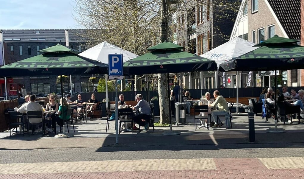 Nieuw terras Café Wit gebruik - Uitkijkpost