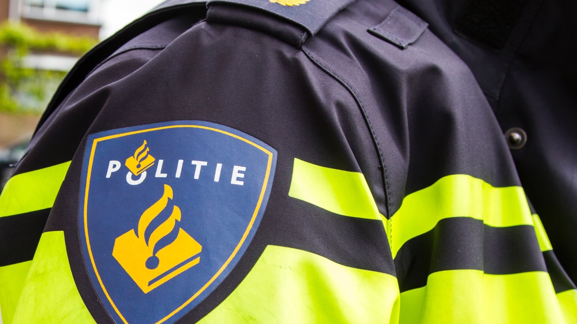 De politie in Castricum heeft zondagnacht een 36-jarige man aangehouden.