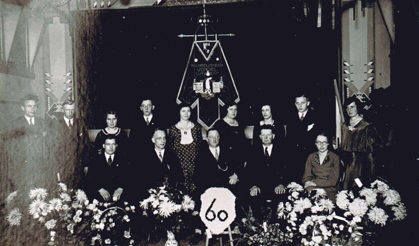 60-jarig jubileum van toneelvereniging Vondel in De Ooievaar.