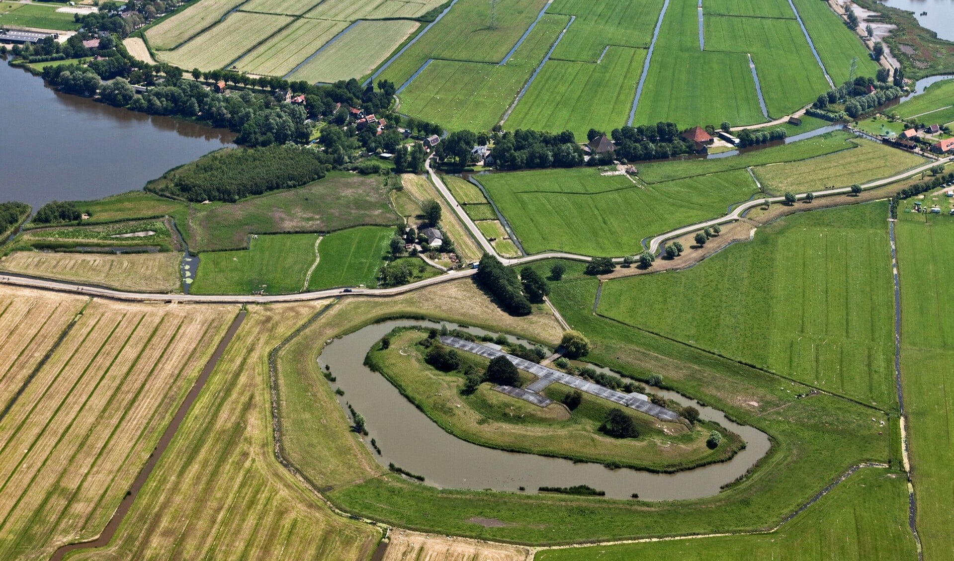 Boeiende Rondleiding Door Fort Bij Krommeniedijk | Al Het Nieuws Uit ...