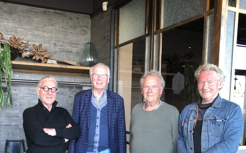 Henk Oosterling, Jacob Ouderkerken, Nico Adrichem en Joep van Dijk