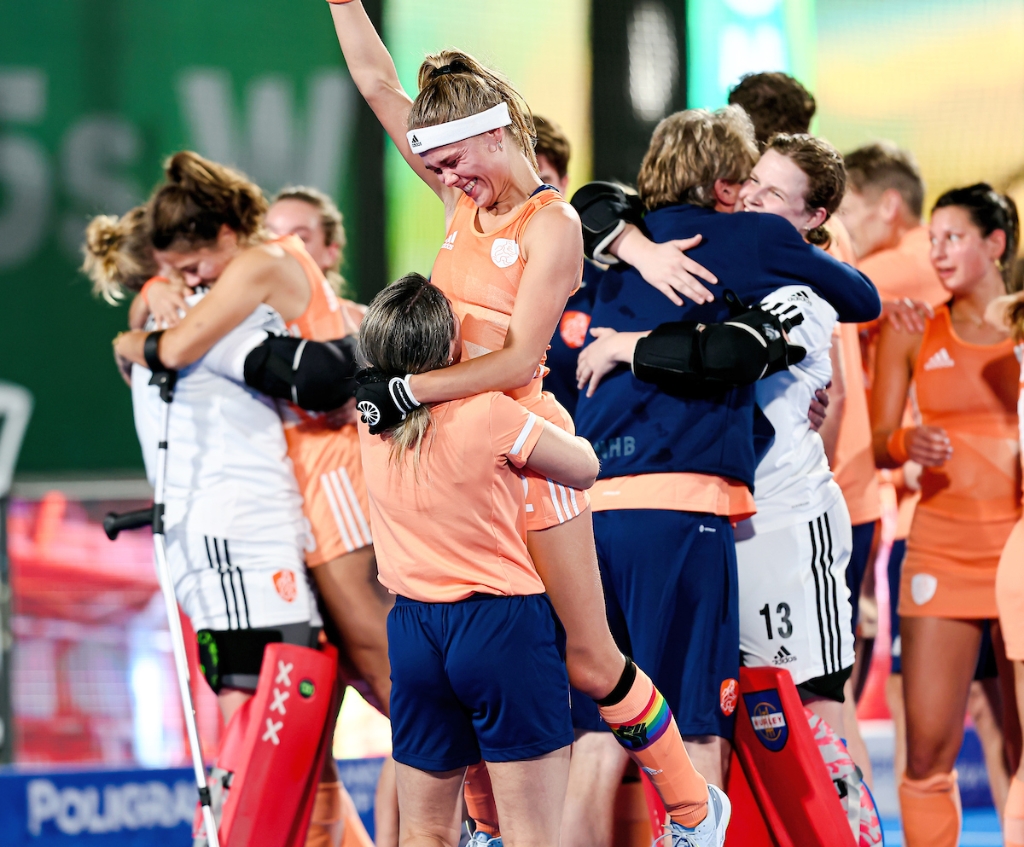 Oranje Dames veroveren eerste WK Hockey5's titel na overweldigende overwinning op India