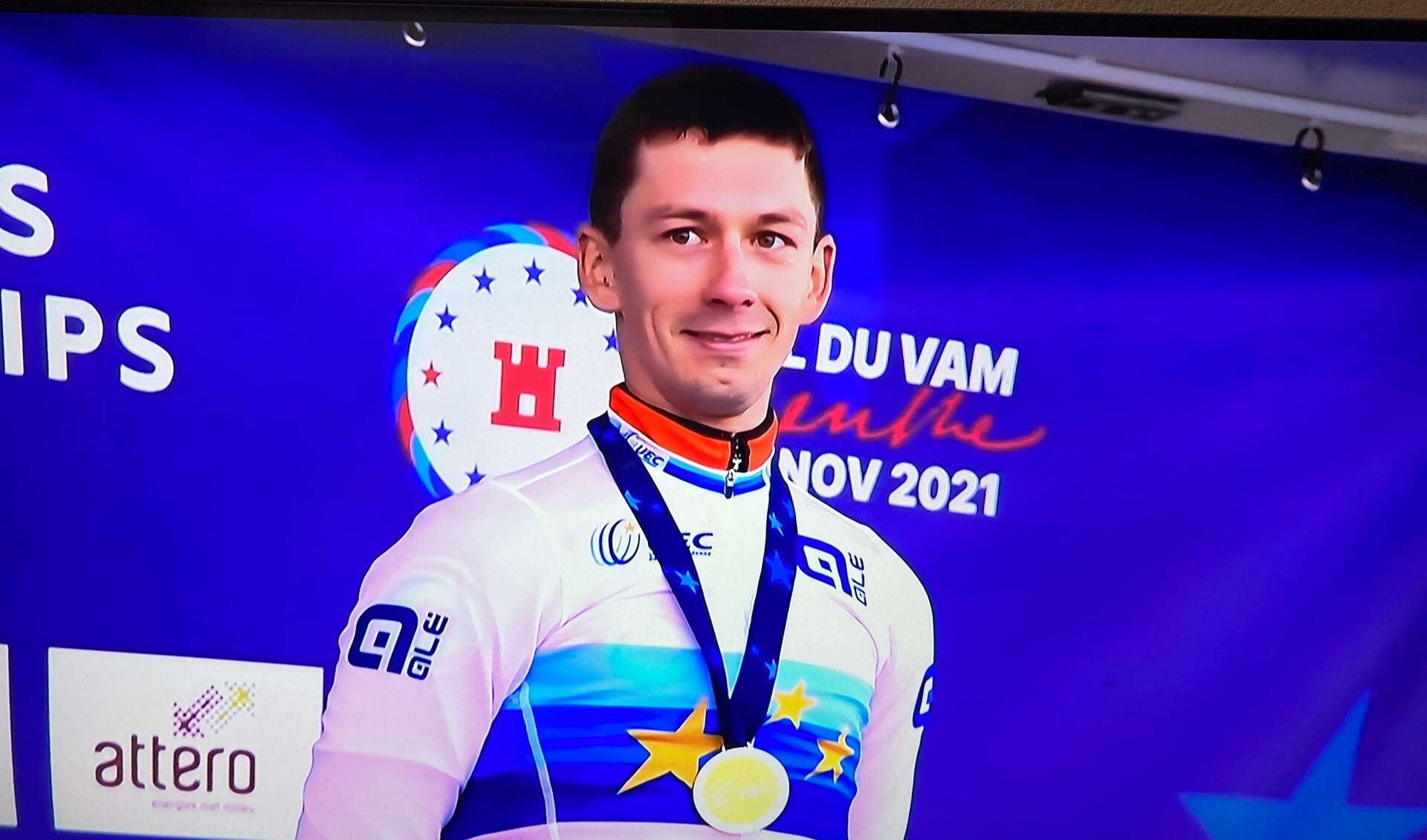 Lars van der Haar Europees kampioen Veldrijden 2021