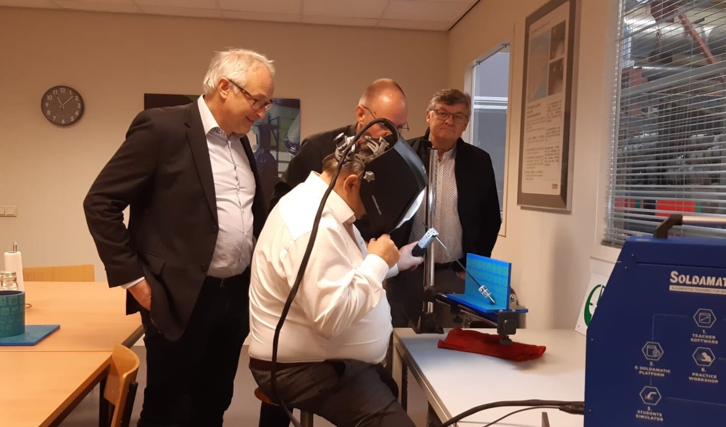 Bezoek wethouders Gerard van Deelen, Henk Vlastuin en Evert van de Glind aan diverse Scherpenzeelse ondernemers