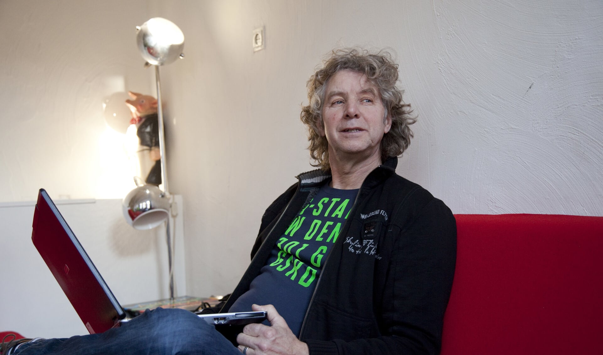 Lars Boom legt de laatste hand aan het script voor de musical De Zangeres