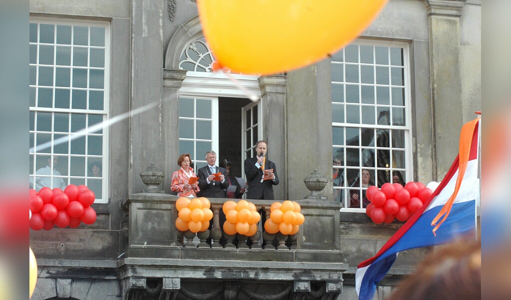 Hans Burggraaff (r) denkt dat Koninginnedag dit jaar wel eens anders zou kunnen worden